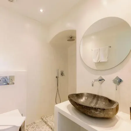 Celini Retreat דירה